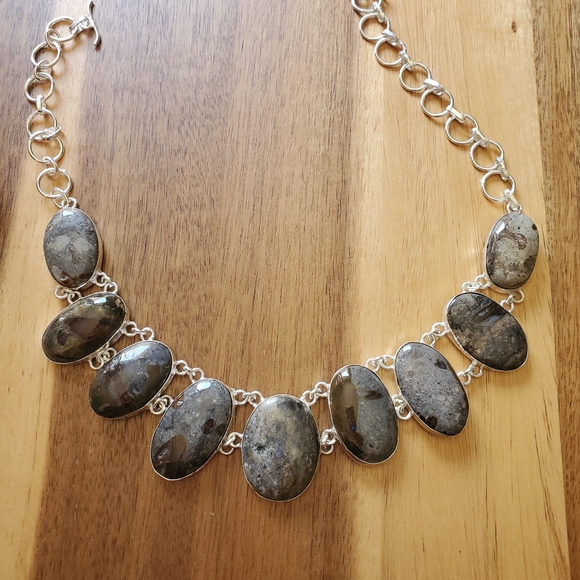 New Amazing Oversized Rock Fossil Silver Statement Necklace. - Picture 11 of 16
